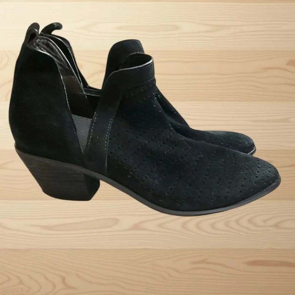 Sigerson‎ Morrison Booties SZ 7 Black Suede Leather Perforated Pattern Slip-on